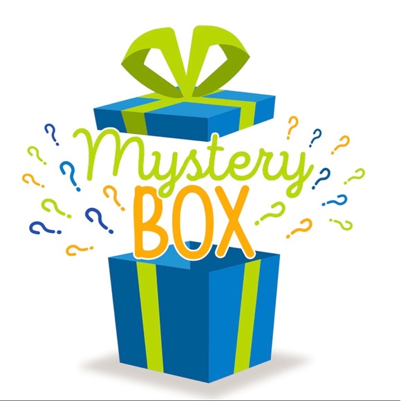 Women’s Size Medium Mystery Box - Picture 1 of 1